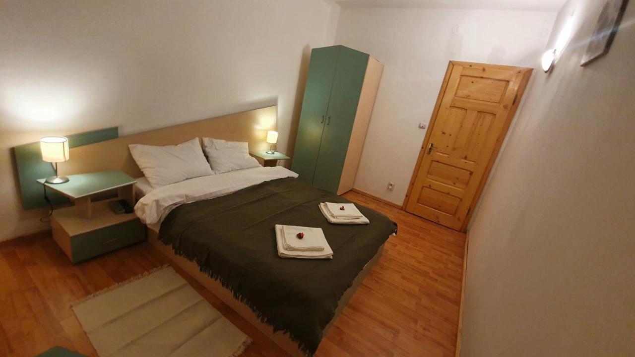 Vila Panselutelor 6 Sinaia Exteriér fotografie