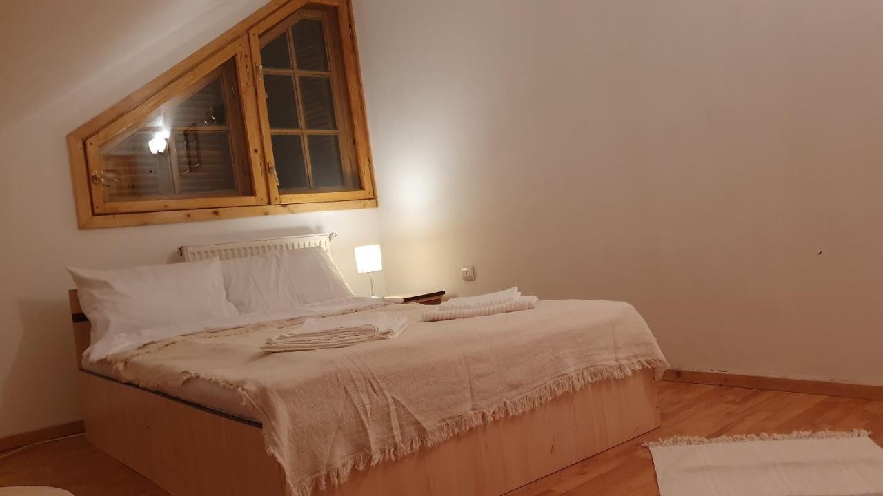 Vila Panselutelor 6 Sinaia Exteriér fotografie