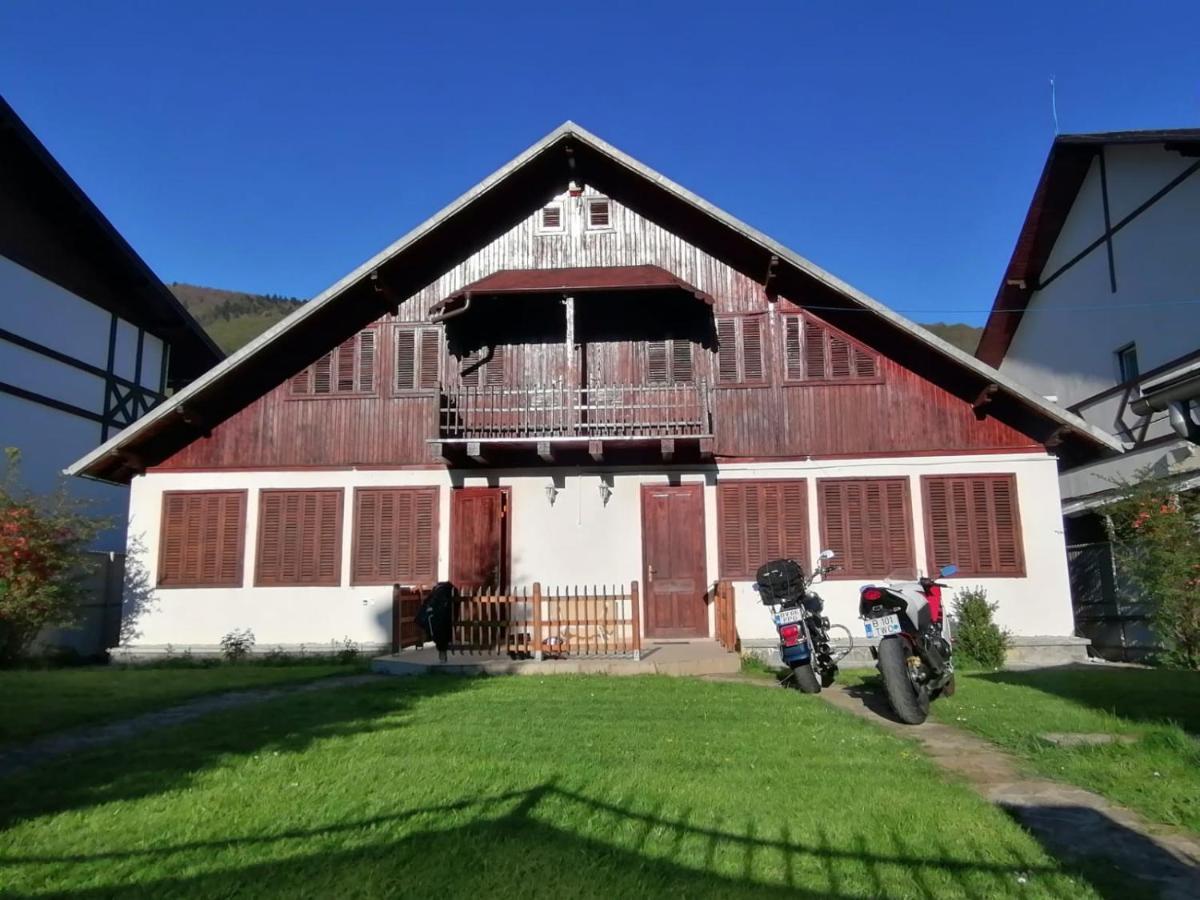 Vila Panselutelor 6 Sinaia Exteriér fotografie